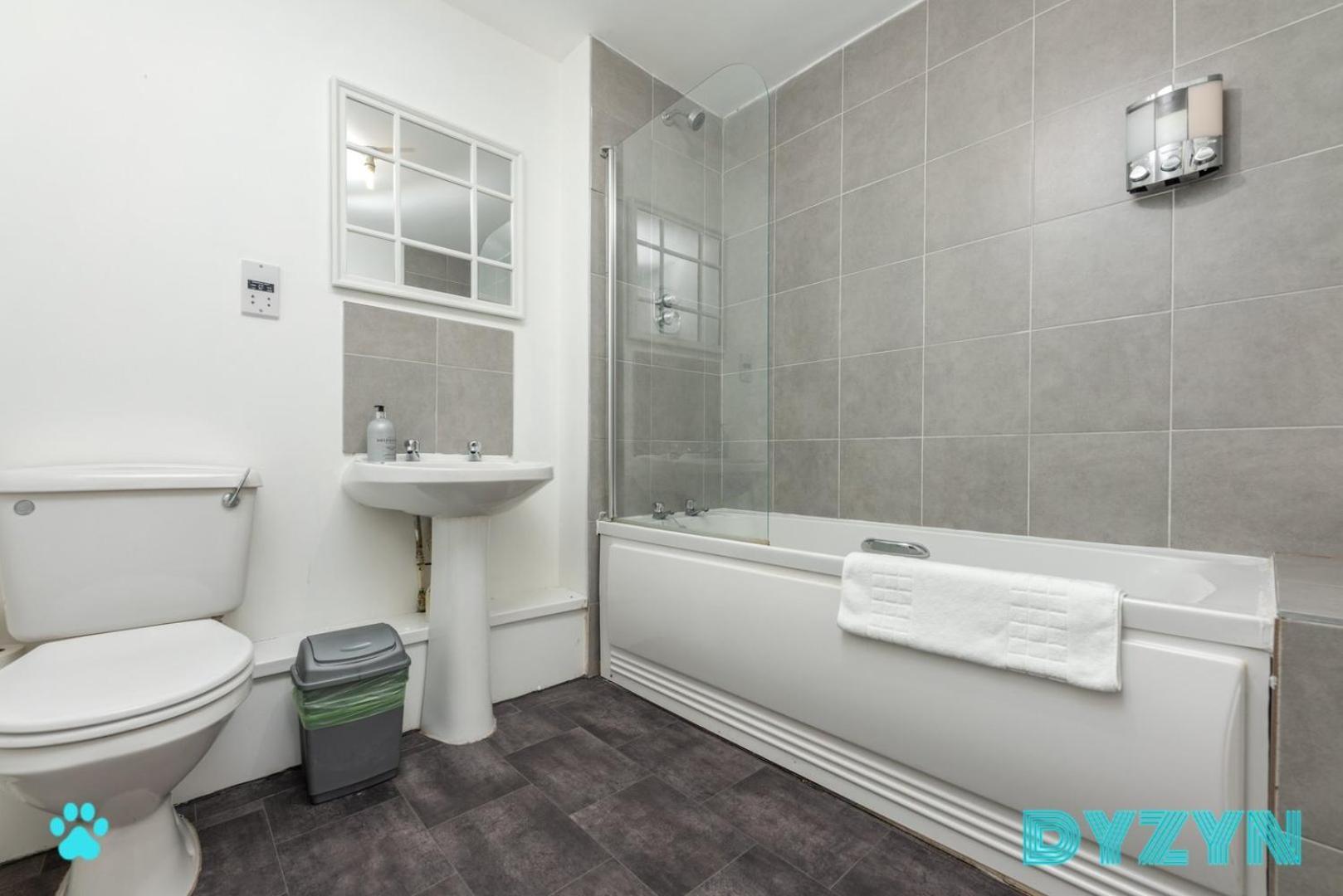 Wifi | Parking | Comfort Cardiff